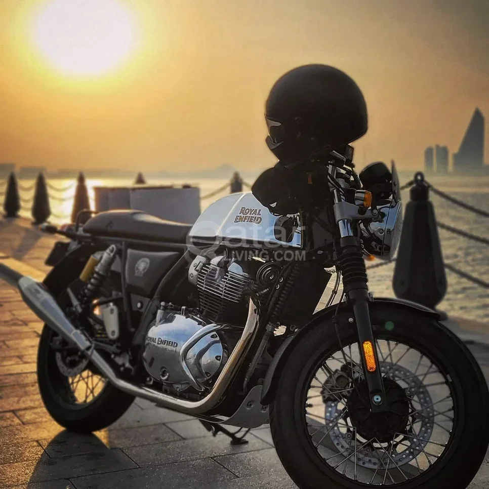Royal Enfield  Continental GT -  2022 - Color Silver