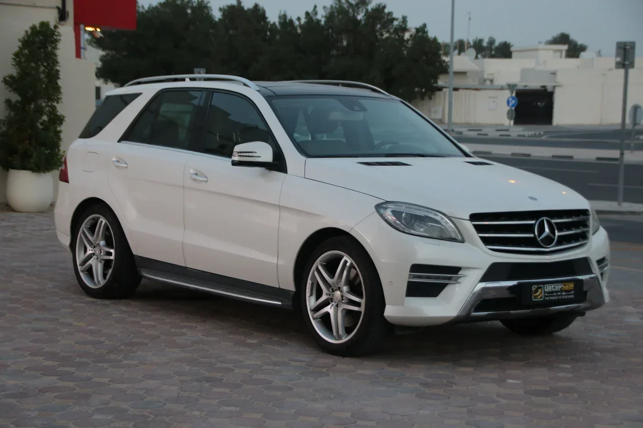 Mercedes-Benz  ML  350  2015  Automatic  93,000 Km  6 Cylinder  Four Wheel Drive (4WD)  SUV  White