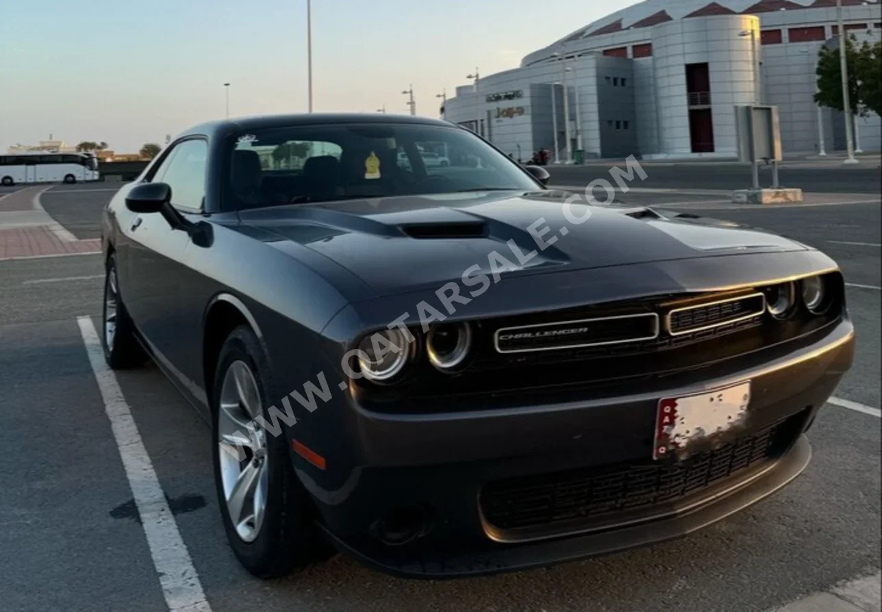 Dodge  Challenger  SXT Plus  2020  Automatic  78,000 Km  6 Cylinder  Rear Wheel Drive (RWD)  Coupe / Sport  Dark Gray