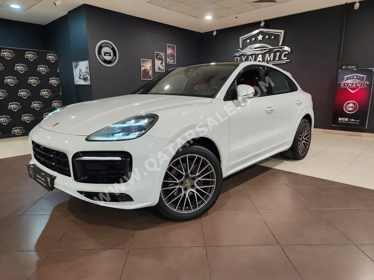 Porsche  Cayenne  Coupe  2021  Automatic  33,000 Km  6 Cylinder  All Wheel Drive (AWD)  SUV  White