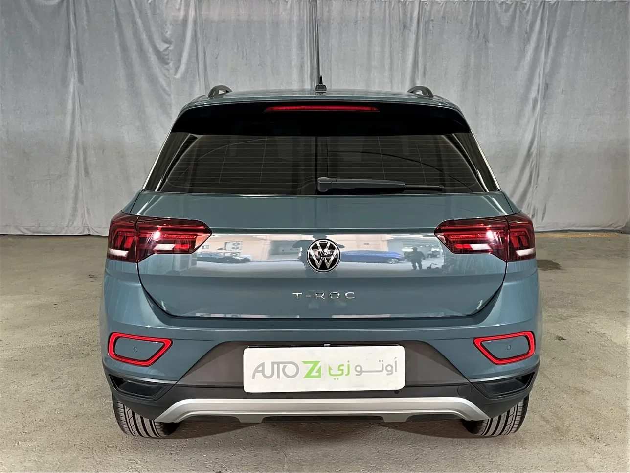 Volkswagen  T-Roc  2024  Automatic  16,800 Km  4 Cylinder  Front Wheel Drive (FWD)  SUV  Blue  With Warranty
