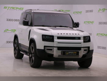 Land Rover  Defender  90 HSE  2021  Automatic  35,000 Km  6 Cylinder  Four Wheel Drive (4WD)  SUV  White