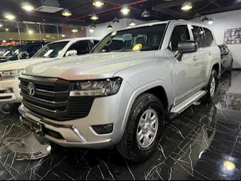 Toyota  Land Cruiser  GX  2023  Automatic  44,000 Km  6 Cylinder  Four Wheel Drive (4WD)  SUV  Silver  With Warranty