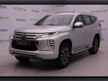 Mitsubishi  Pajero  Montero Sport  2020  Automatic  129,500 Km  6 Cylinder  Four Wheel Drive (4WD)  SUV  Silver