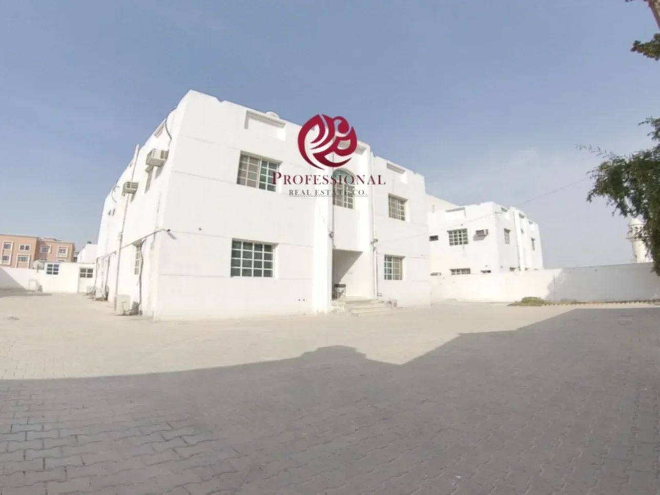 1 Bedrooms  Apartment  in Doha -  Al Duhail  Not Furnished