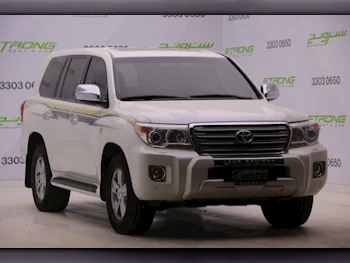  Toyota  Land Cruiser  VXR  2012  Automatic  339,000 Km  8 Cylinder  Four Wheel Drive (4WD)  SUV  Pearl  With Warranty