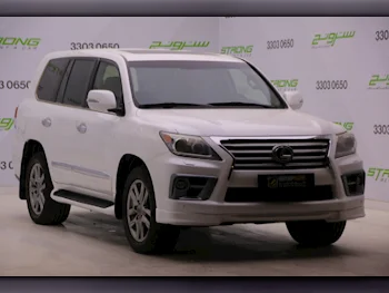 Lexus  LX  570  2012  Automatic  135,800 Km  8 Cylinder  Four Wheel Drive (4WD)  SUV  White
