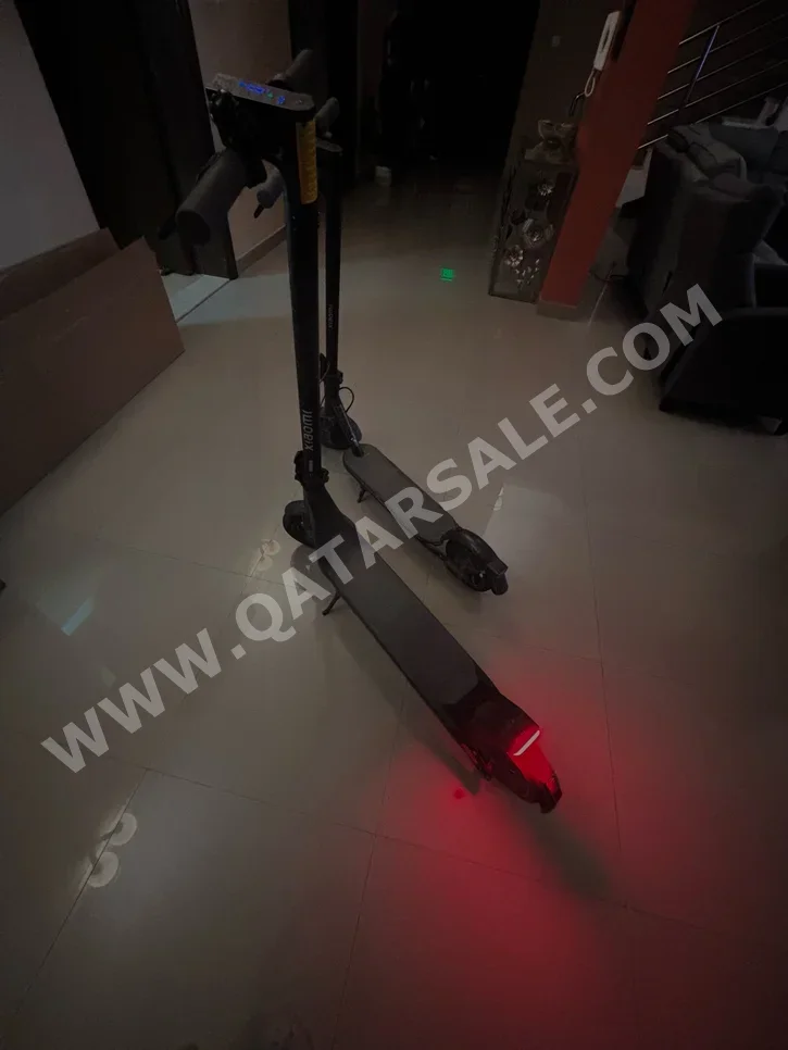 سكوترات سكوتر كهربائي  - شاومى  برو 3  - أسود  - قابل للطي