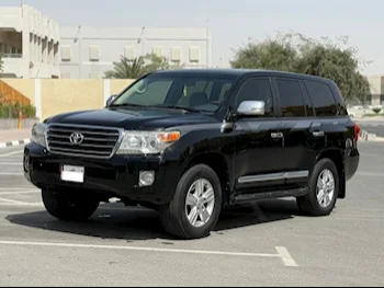 Toyota  Land Cruiser  GXR  2014  Automatic  445,000 Km  8 Cylinder  Four Wheel Drive (4WD)  SUV  Black