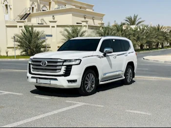 Toyota  Land Cruiser  VX Twin Turbo  2023  Automatic  38,000 Km  6 Cylinder  Four Wheel Drive (4WD)  SUV  White  With Warranty
