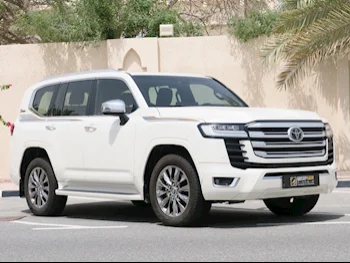 Toyota  Land Cruiser  VX Twin Turbo  2022  Automatic  85,000 Km  6 Cylinder  Four Wheel Drive (4WD)  SUV  White