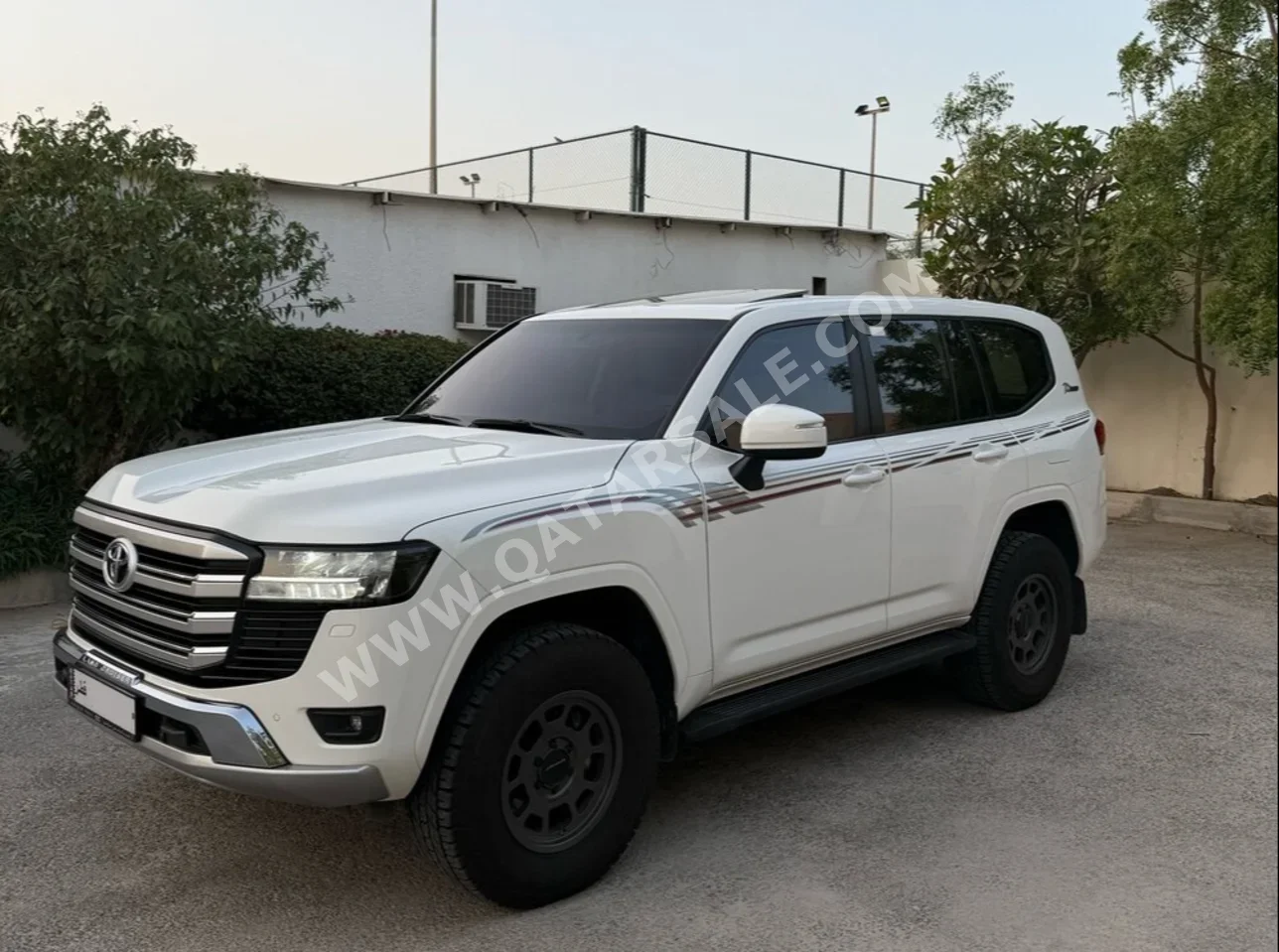 Toyota  Land Cruiser  GXR Twin Turbo  2022  Automatic  78,000 Km  6 Cylinder  Four Wheel Drive (4WD)  SUV  White