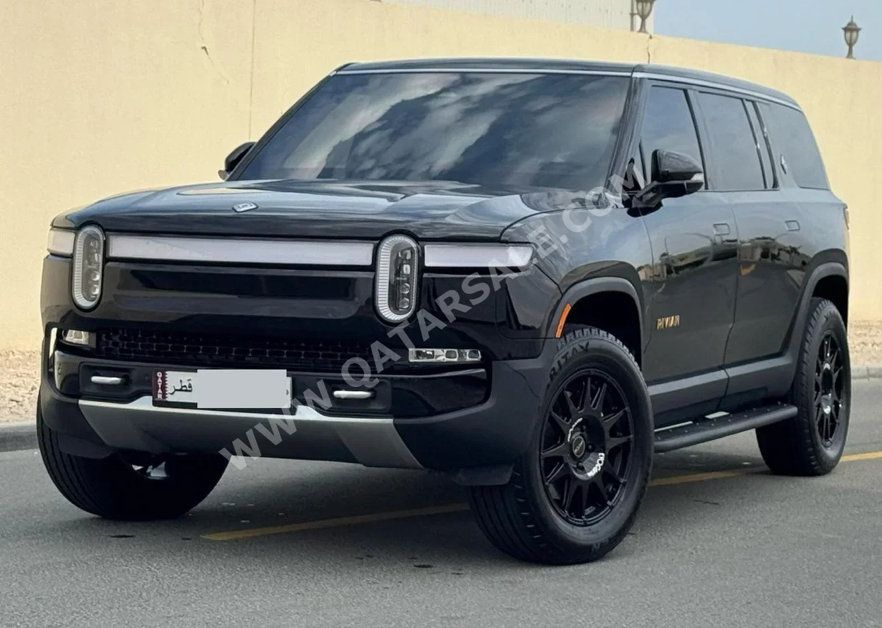 Rivian  R1 S  2023  Automatic  27,000 Km  0 Cylinder  All Wheel Drive (AWD)  SUV  Black  With Warranty