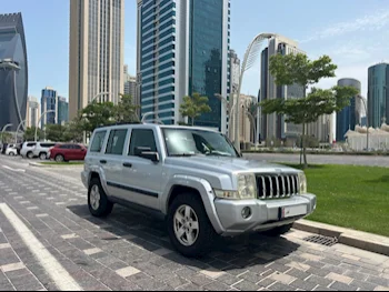 جييب  كوماندر  2007  اوتوماتيك  185,000 كم  8 سلندر  دفع رباعي  اس يو في  فضي