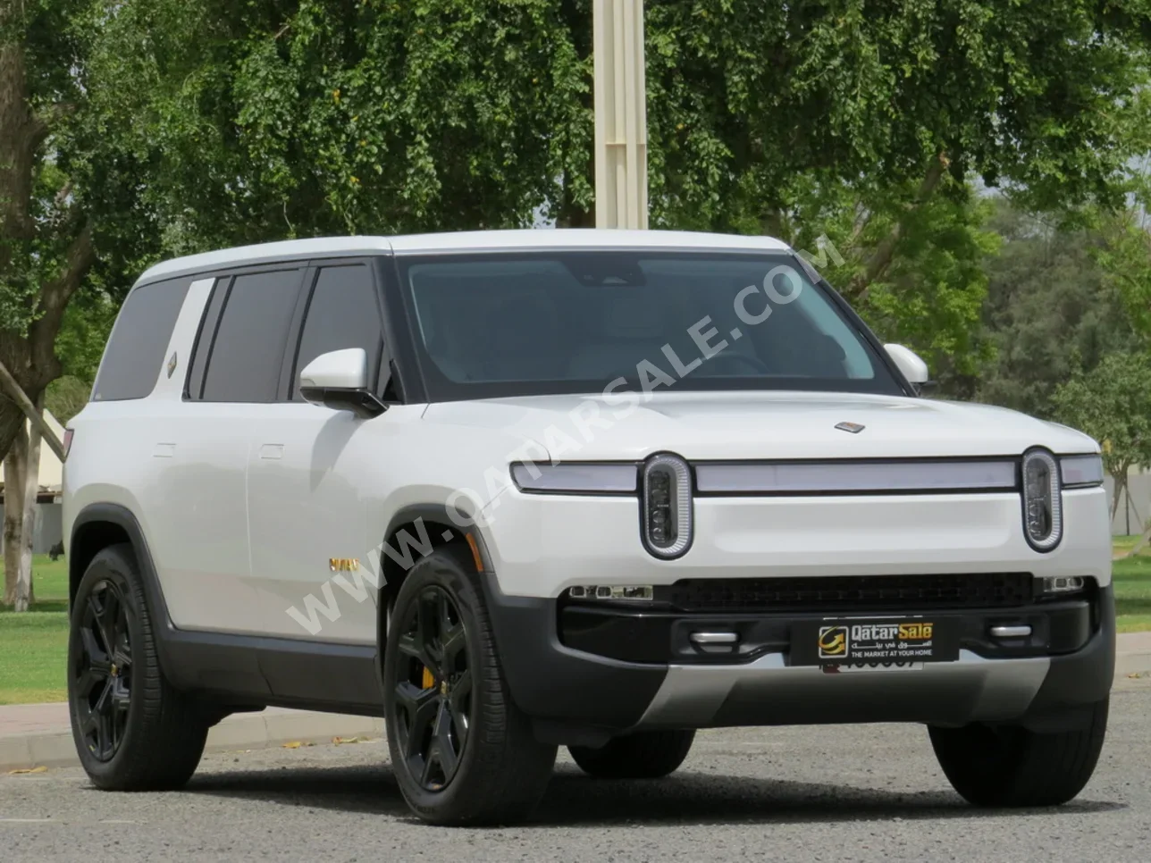Rivian  R1 S  2023  Automatic  11,000 Km  0 Cylinder  All Wheel Drive (AWD)  SUV  White  With Warranty