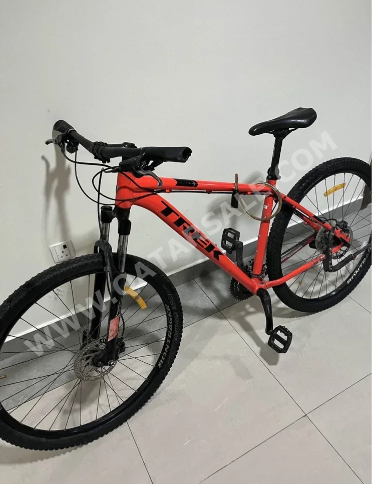 Mountain Bicycle  - Trek Bikes  - X-Large (21-22 inch)  - Orange
