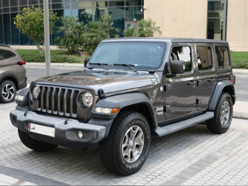 Jeep Wrangler Sport 2018 Automatic 196,000 Km 6 Cylinder Four Wheel Drive (4WD) SUV Gray