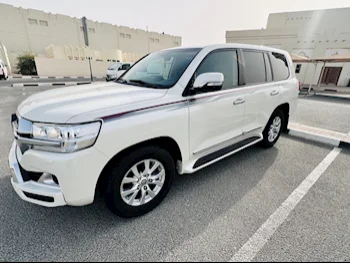 Toyota  Land Cruiser  GXR  2018  Automatic  249,000 Km  8 Cylinder  Four Wheel Drive (4WD)  SUV  White