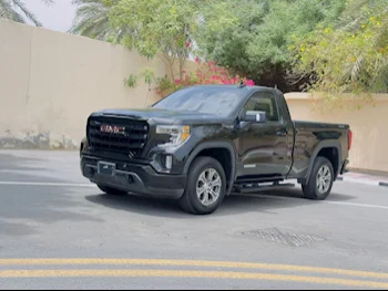 GMC  Sierra  Elevation  2020  Automatic  101,000 Km  8 Cylinder  Four Wheel Drive (4WD)  Pick Up  Gray