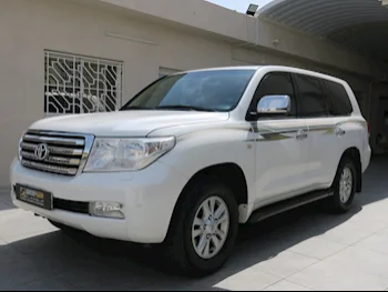 Toyota  Land Cruiser  VXR  2008  Automatic  463,000 Km  8 Cylinder  Four Wheel Drive (4WD)  SUV  White