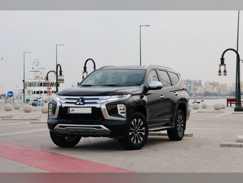 متسوبيشي  مونترو سبورت  6 سلندر  إس يو في 4 في 4  أسود  2023