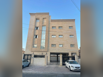 مباني ,ابراج ومجمعات - سكن عائلي  - الوكرة  - الوكرة  للبيع