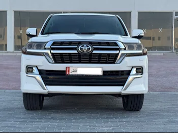 Toyota  Land Cruiser  VXR  2018  Automatic  173,000 Km  8 Cylinder  Four Wheel Drive (4WD)  SUV  White