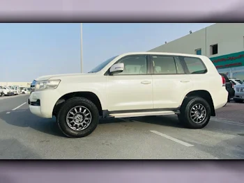 Toyota  Land Cruiser  GXR  2019  Automatic  127,000 Km  6 Cylinder  Four Wheel Drive (4WD)  SUV  White
