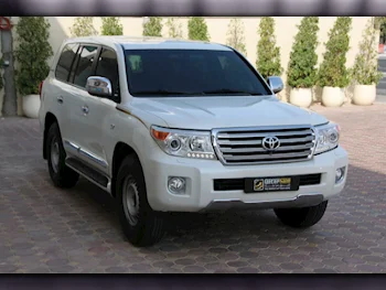 Toyota  Land Cruiser  VXR  2015  Automatic  406,000 Km  8 Cylinder  Four Wheel Drive (4WD)  SUV  Pearl