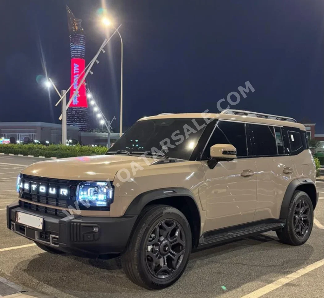 Jetour  T2  2025  Automatic  6,000 Km  4 Cylinder  Four Wheel Drive (4WD)  SUV  Beige  With Warranty