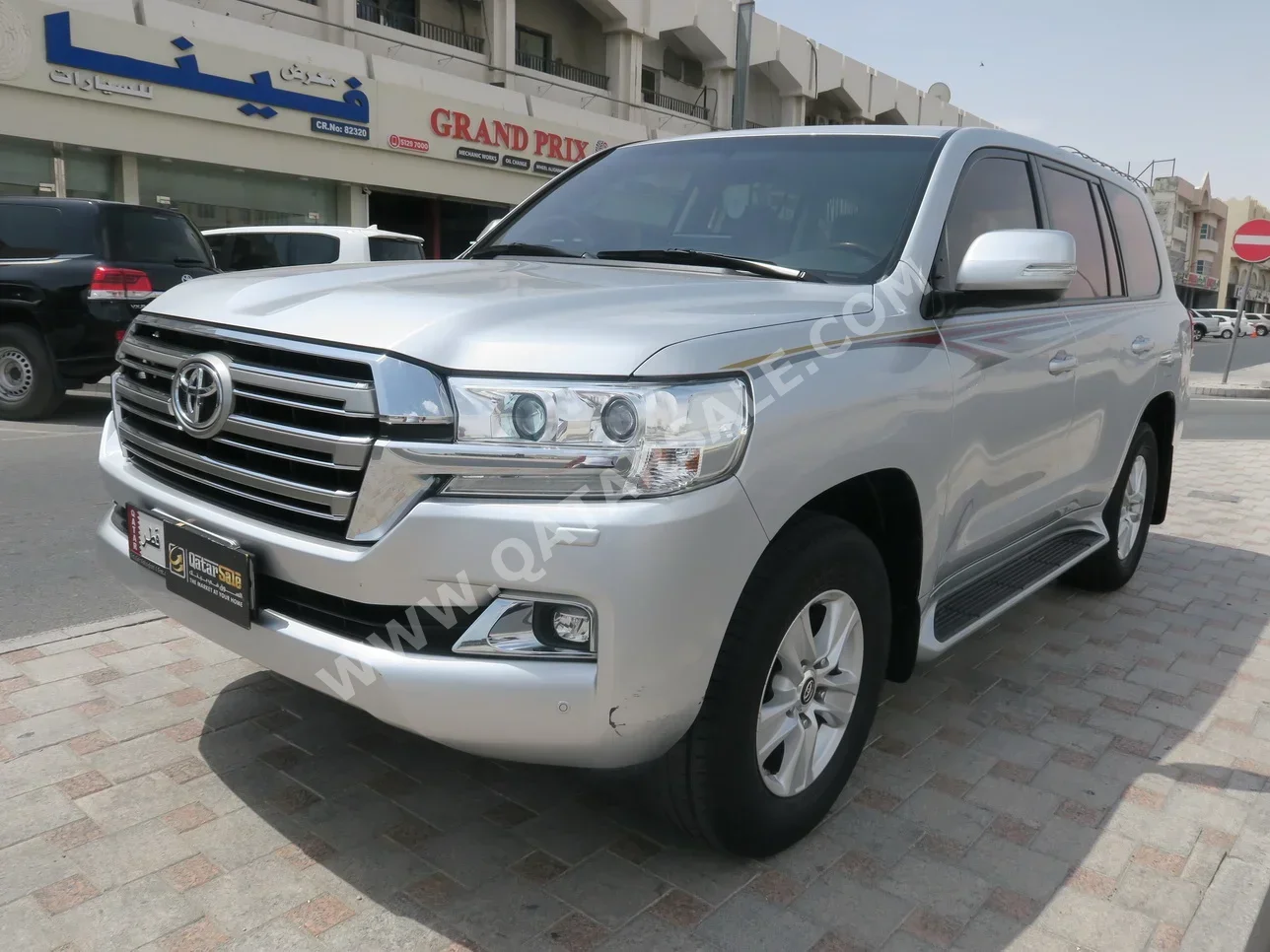 Toyota  Land Cruiser  GXR  2018  Automatic  160,000 Km  6 Cylinder  Four Wheel Drive (4WD)  SUV  Silver