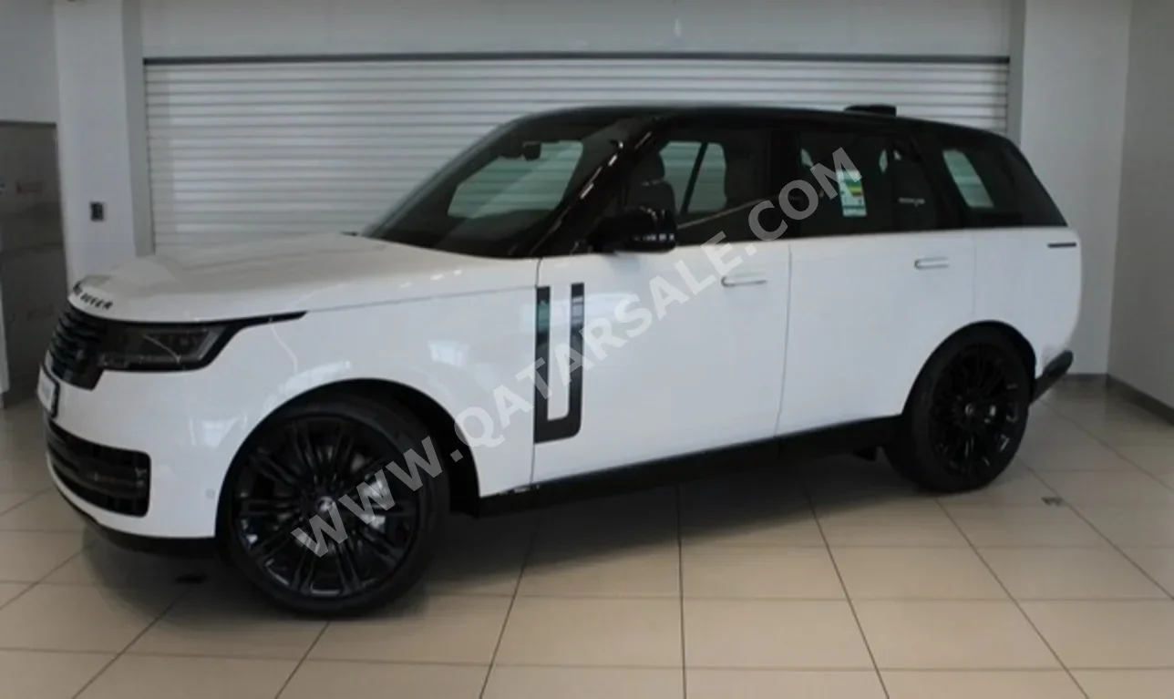 Land Rover  Range Rover  HSE  2025  Automatic  26 Km  8 Cylinder  Four Wheel Drive (4WD)  SUV  White  With Warranty