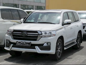 Toyota  Land Cruiser  VXR- Grand Touring S  2020  Automatic  56,000 Km  8 Cylinder  Four Wheel Drive (4WD)  SUV  White