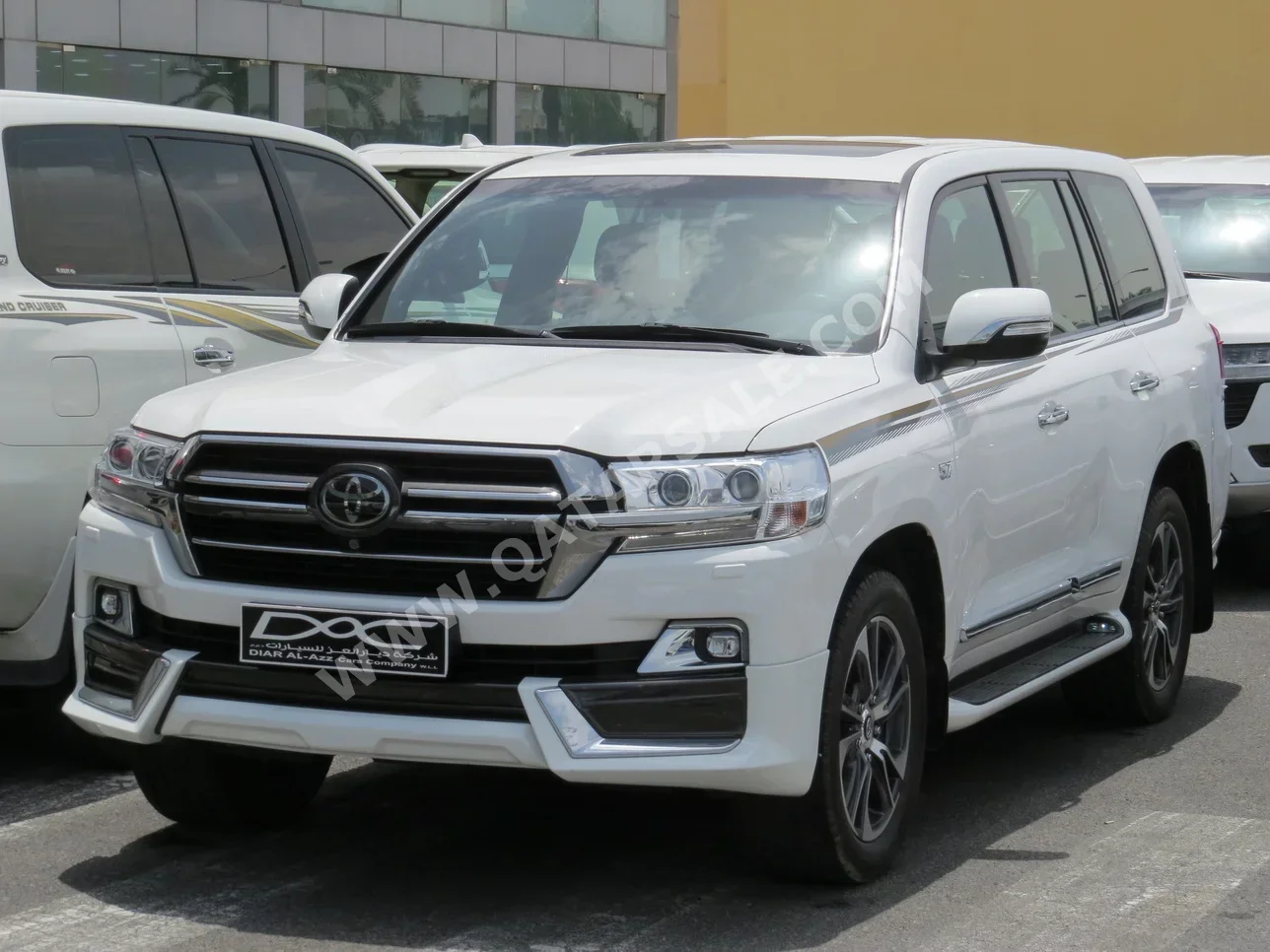 Toyota  Land Cruiser  VXR- Grand Touring S  2020  Automatic  56,000 Km  8 Cylinder  Four Wheel Drive (4WD)  SUV  White