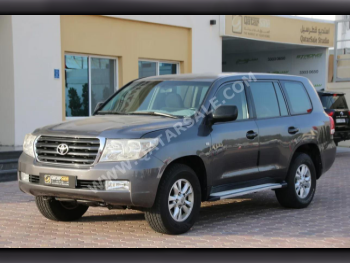 Toyota  Land Cruiser  G  2010  Automatic  319,000 Km  6 Cylinder  Four Wheel Drive (4WD)  SUV  Silver