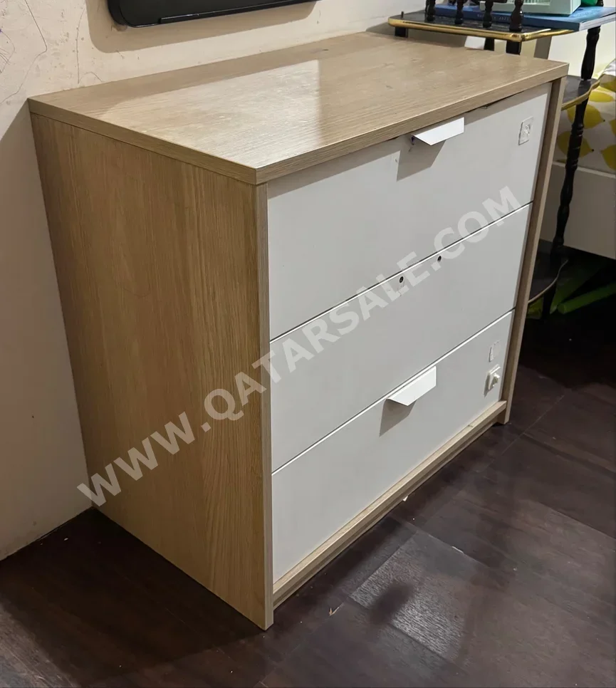 وحدات الأدراج ايكيا  اللون البيج