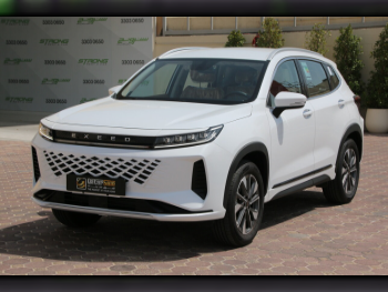 Exeed  LX  2025  Automatic  320 Km  4 Cylinder  Four Wheel Drive (4WD)  SUV  White  With Warranty