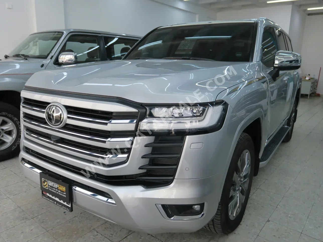 Toyota  Land Cruiser  VX Twin Turbo  2024  Automatic  6,000 Km  6 Cylinder  Four Wheel Drive (4WD)  SUV  Silver