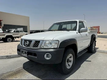 Nissan  Patrol  SGL  2012  Manual  224,000 Km  6 Cylinder  Four Wheel Drive (4WD)  Pick Up  Silver