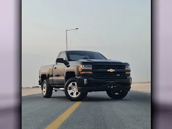 Chevrolet  Silverado  2018  Automatic  87,000 Km  8 Cylinder  Four Wheel Drive (4WD)  Pick Up  Black
