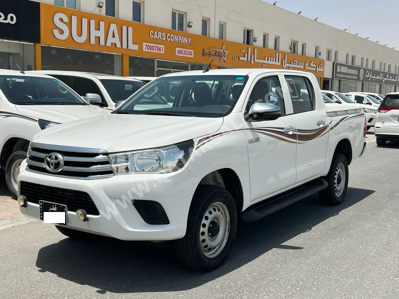 Toyota  Hilux  SR5  2019  Automatic  25,000 Km  4 Cylinder  Four Wheel Drive (4WD)  Pick Up  White
