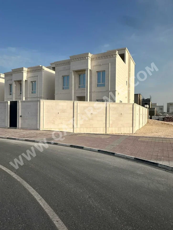سكن عائلي  - غير مفروشة  - الدوحة  - الثمامة  - 7 غرف نوم