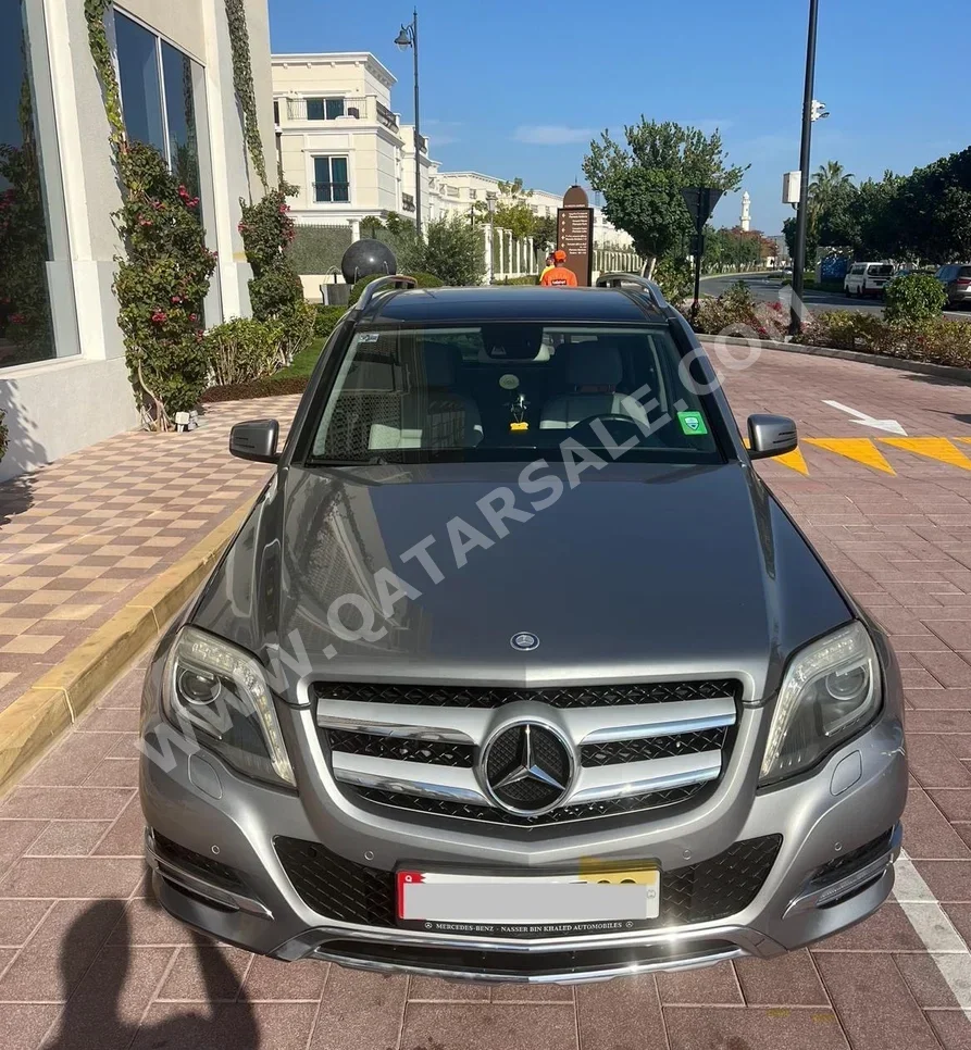 مرسيدس - بنز  جي ال كيه  250  2014  اوتوماتيك  117,000 كم  4 سلندر  دفع رباعي  اس يو في  فضي