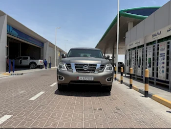 Nissan  Patrol  SE  2016  Automatic  243,000 Km  8 Cylinder  Four Wheel Drive (4WD)  SUV  Gray