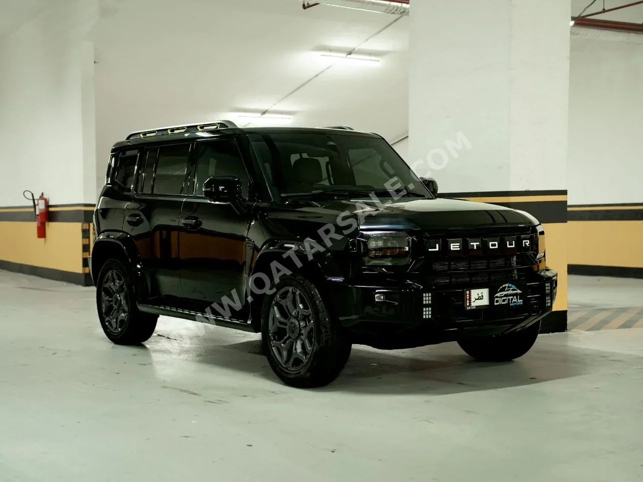 Jetour  T2  Luxury  2025  Automatic  7,000 Km  4 Cylinder  Four Wheel Drive (4WD)  SUV  Black  With Warranty