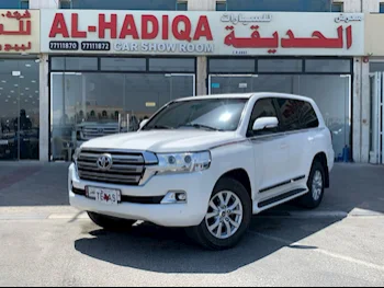 Toyota  Land Cruiser  GXR  2019  Automatic  168,000 Km  6 Cylinder  Four Wheel Drive (4WD)  SUV  White