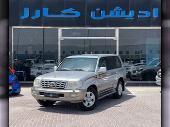 تويوتا  لاند كروزر  جي اكس ار  2007  اوتوماتيك  254,000 كم  6 سلندر  دفع رباعي  اس يو في  فضي