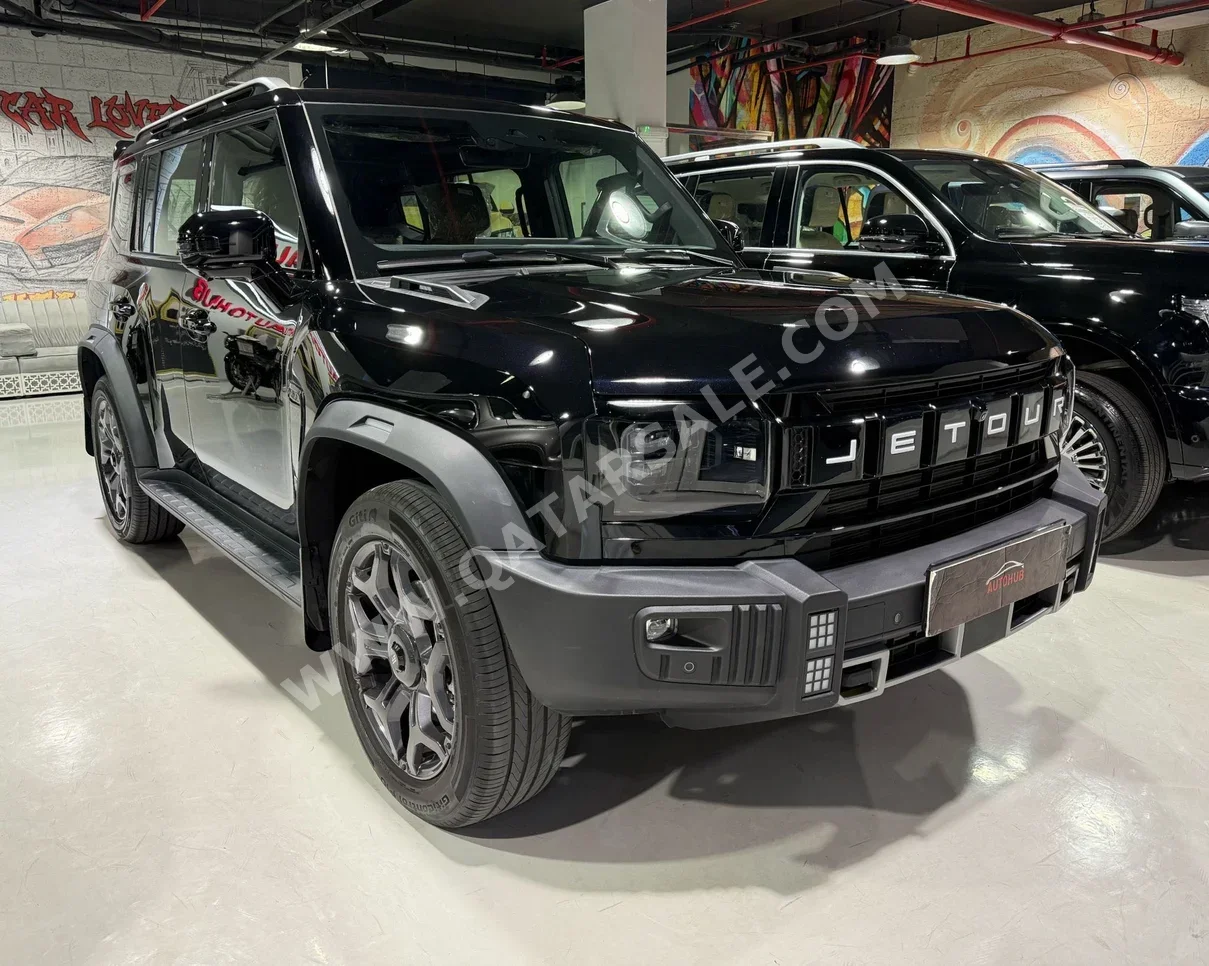 Jetour  T2  Luxury Plus  2025  Automatic  8,000 Km  4 Cylinder  All Wheel Drive (AWD)  SUV  Black  With Warranty