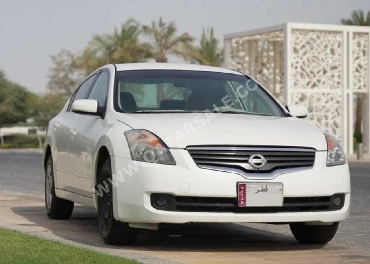 نيسان  ألتيما  2.5 اس  2008  اوتوماتيك  167,000 كم  4 سلندر  سيدان  أبيض لؤلؤي