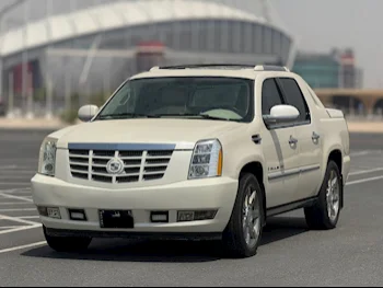 Cadillac  Escalade  EXT  2008  Automatic  223,000 Km  8 Cylinder  Four Wheel Drive (4WD)  Pick Up  Beige